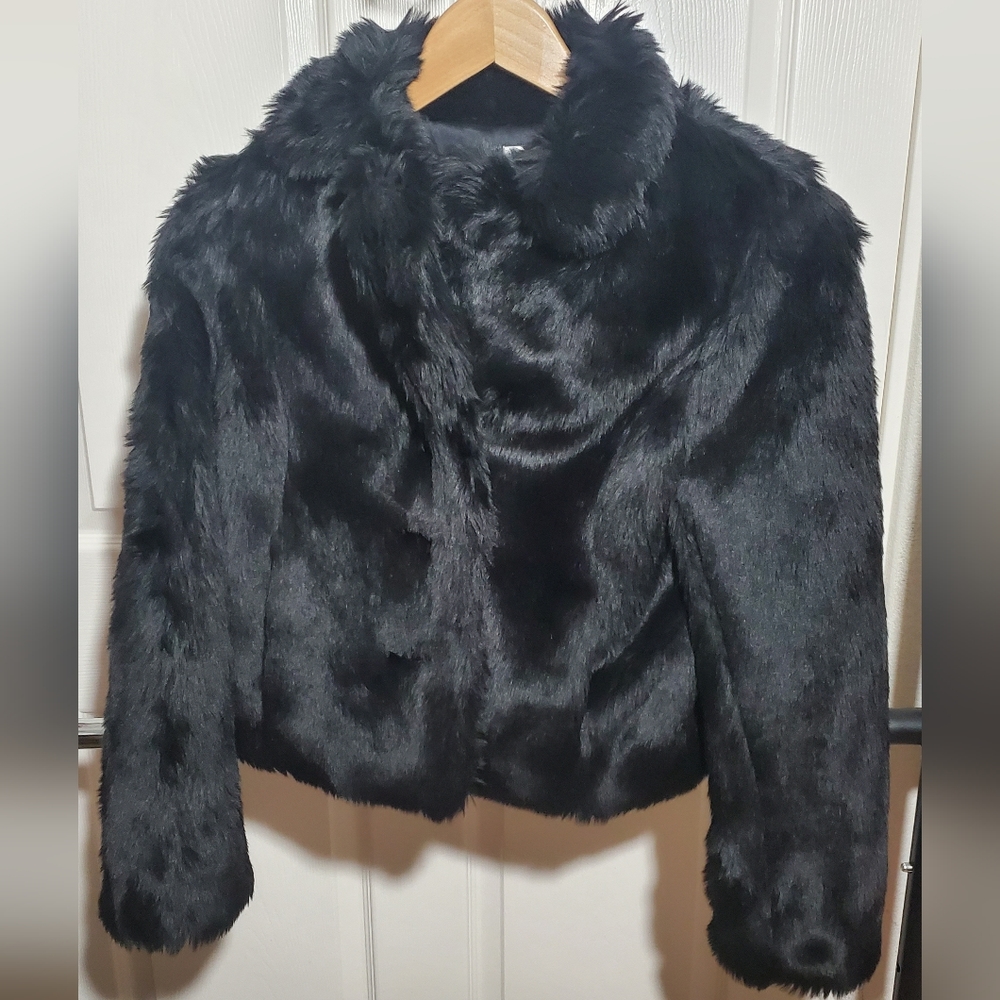 Ann Taylor Loft Black Faux Fur Jacket. Size 0P
